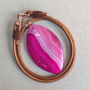 ❤️💜❤️16” Hot Pink Agate Leather Choker Necklace